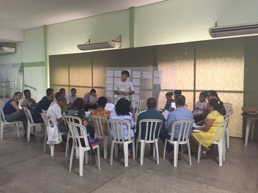 Grupo discute as propostas para comercialização e agregação de valor