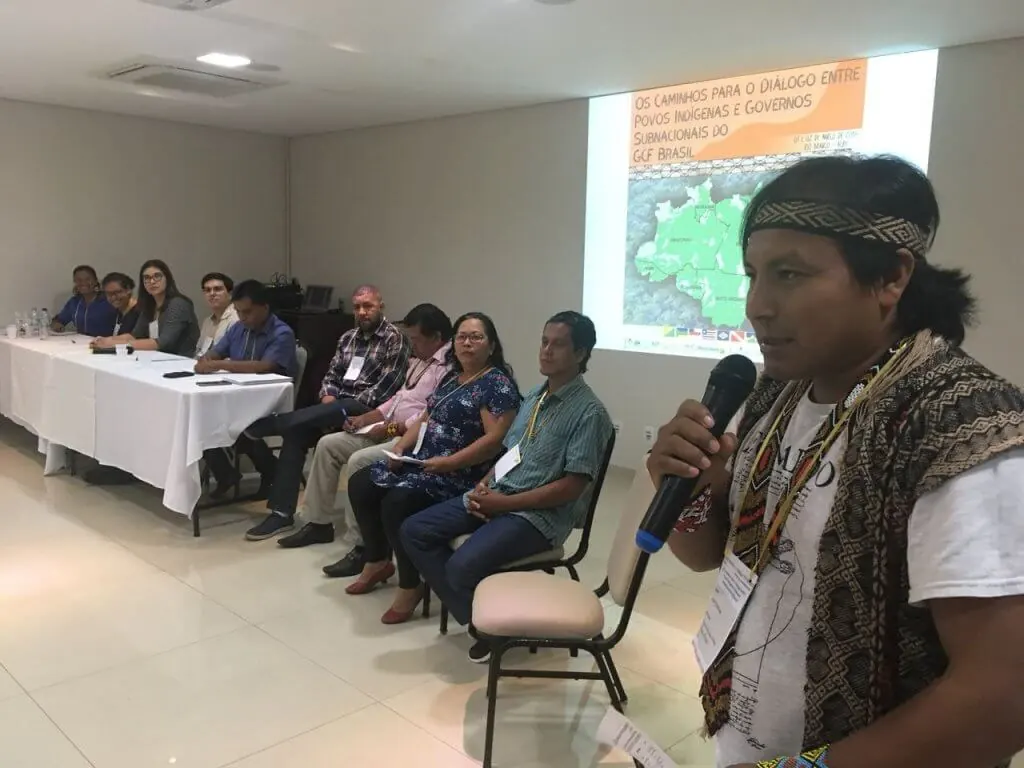 oficina “Os caminhos para o diálogo entre povos indígenas e governos subnacionais do GCF Brasil”.