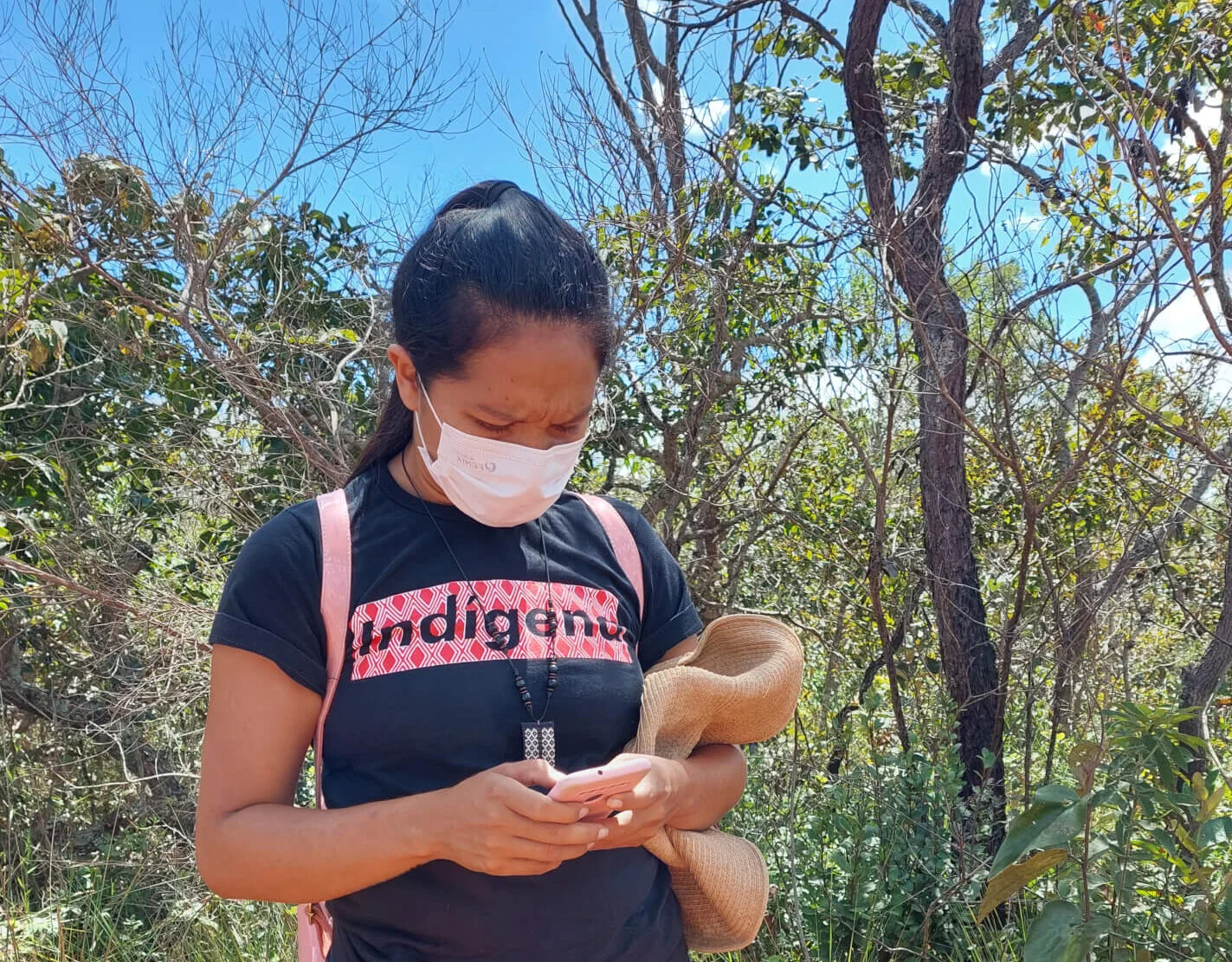 Brigadistas indígenas aliam manejo do fogo à tecnologia nos territórios