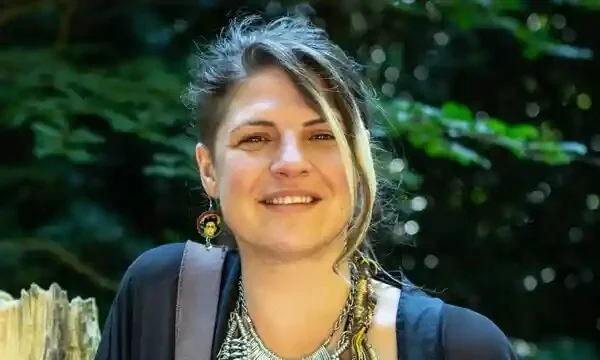 Tiana Jacout: “as eleições brasileiras ditarão o futuro da raça humana”