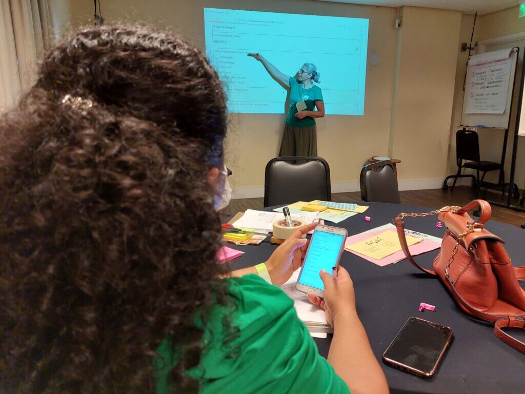 Representantes das Reservas Extrativistas Chico Mendes e Cazumbá-Iracema participaram do treinamento em Rio Branco, no Acre. Foto: Sara Leal/IPAM