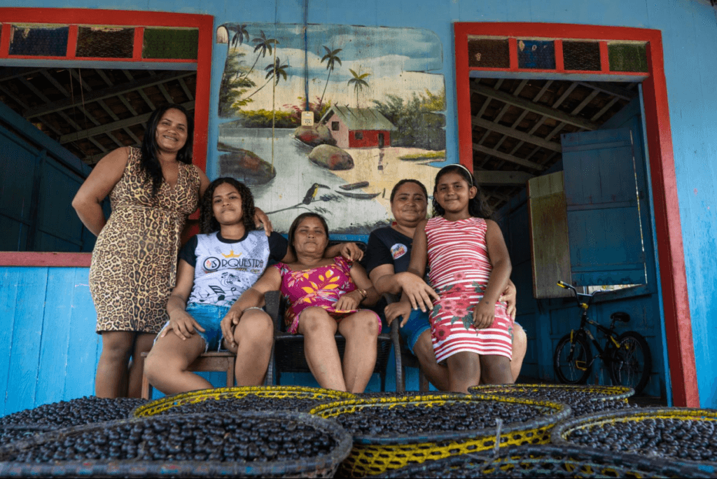 Registro parte da exposição “Açaí: na trilha das mulheres”. Foto: Ana Mendes