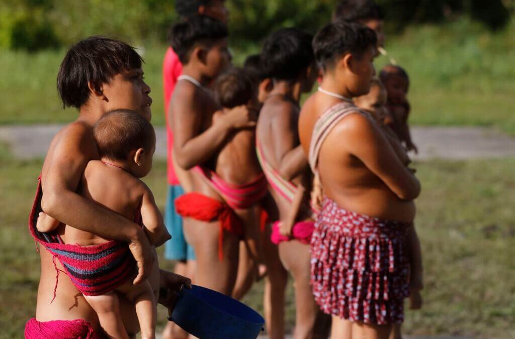 Fogo na Terra Indígena Yanomami cai 62% no primeiro bimestre