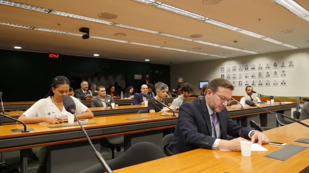 “Sabemos que mudanças climáticas são sobre relações internacionais”