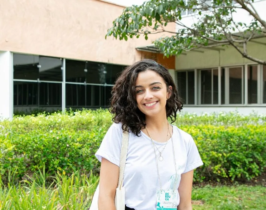 Cara a cara com a ciência: Júlia Quintaneiro e a visitação de museus