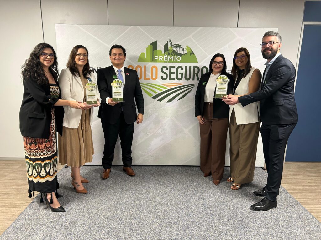 Foto presente na notícia "Governo do Pará e IPAM são premiados por esforços em regularização fundiária"