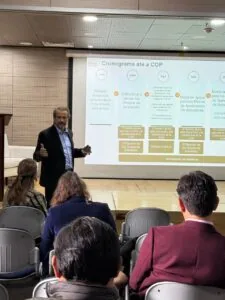 André Guimarães apresenta Agenda de Ação da COP30 para organizações da Colômbia