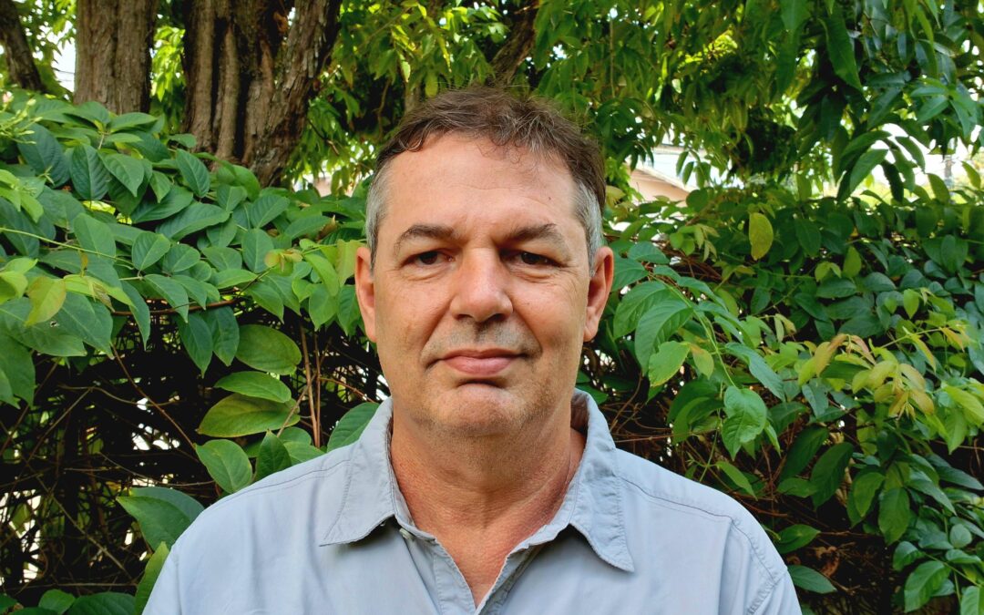 “Pela primeira vez, uma só espécie ameaça a existência de milhões de outras”