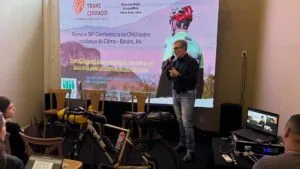 Paulo Moutinho em evento paralelo à COP30: “TransCerrado: uma expedição científica de bicicleta pela preservação do Cerrado”, realizado na Casa Balaio. Foto: Carol Rosignoli/IPAM