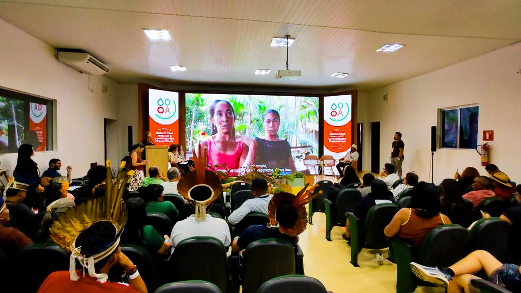 Minidocumentário mostra como o açaí se tornou identidade de ribeirinhos