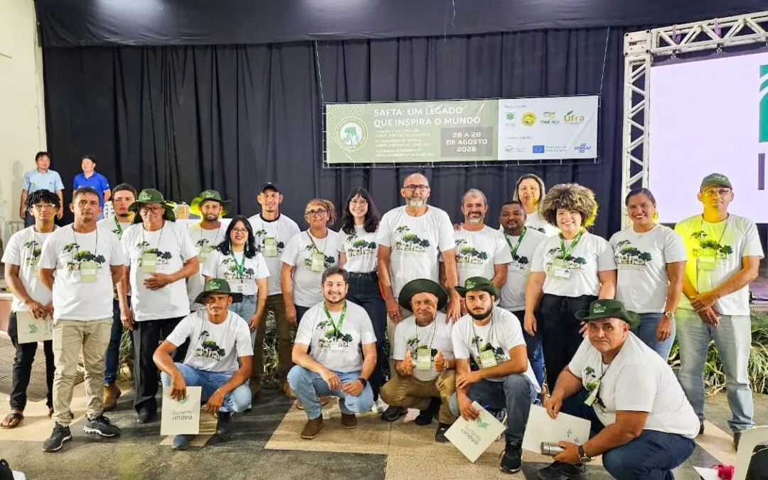 Agroforestry systems bring farmers together for an exchange in Pará